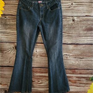 "TYTE" Woman's American standard jeans Size: 3 bell bottoms Pre-owned